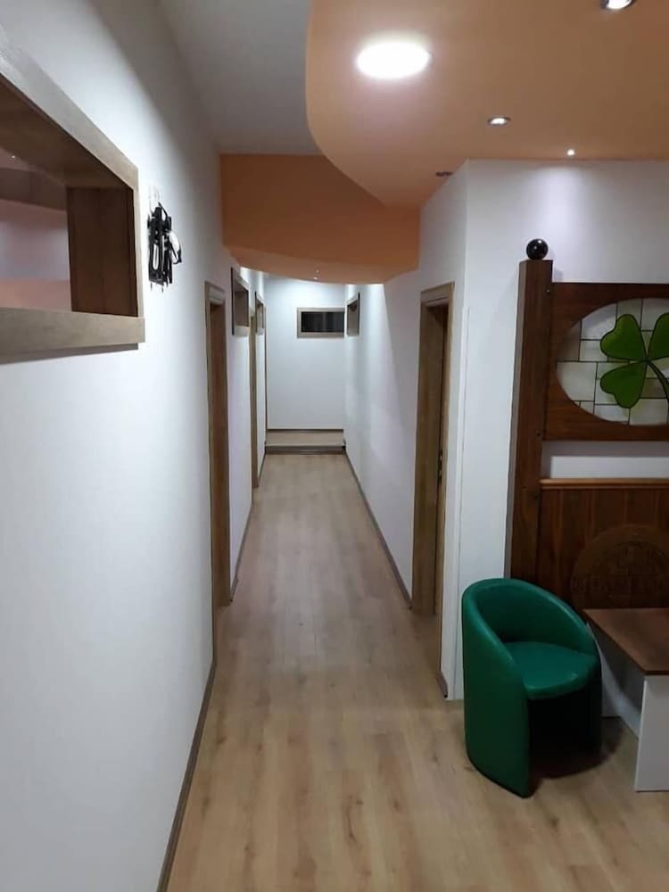 Фото Irish Hotel