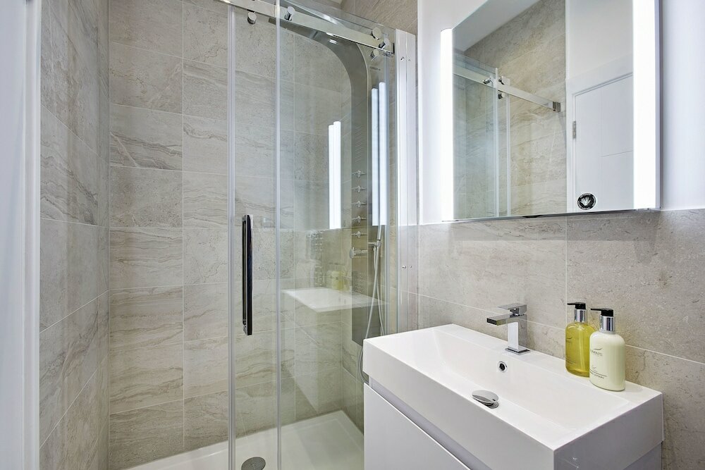 Фото Imperial Court by Flying Butler