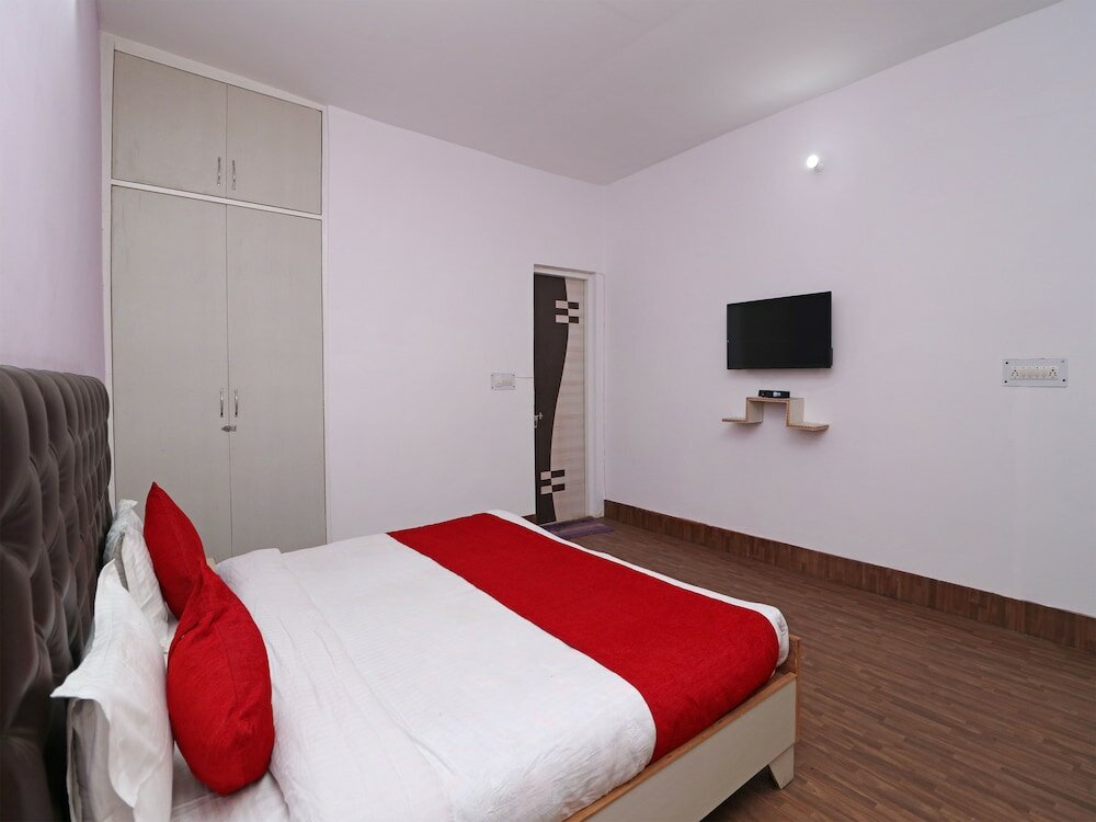 Фото Oyo 15022 Snow Point Inn