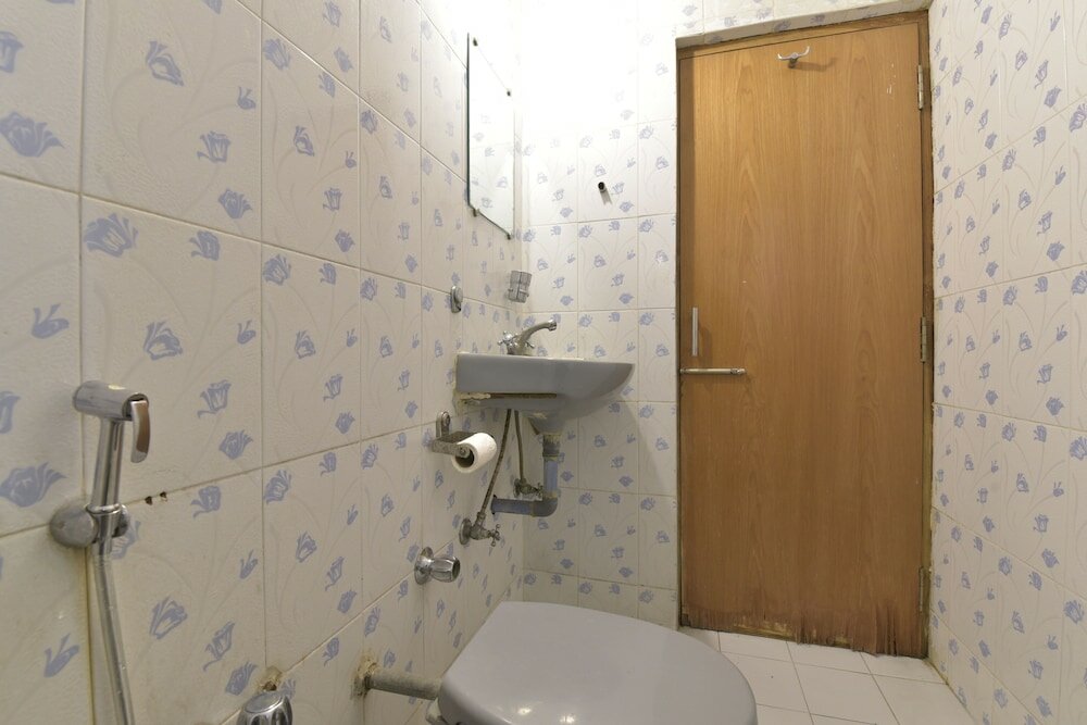 Фото Hotel Airport Plaza