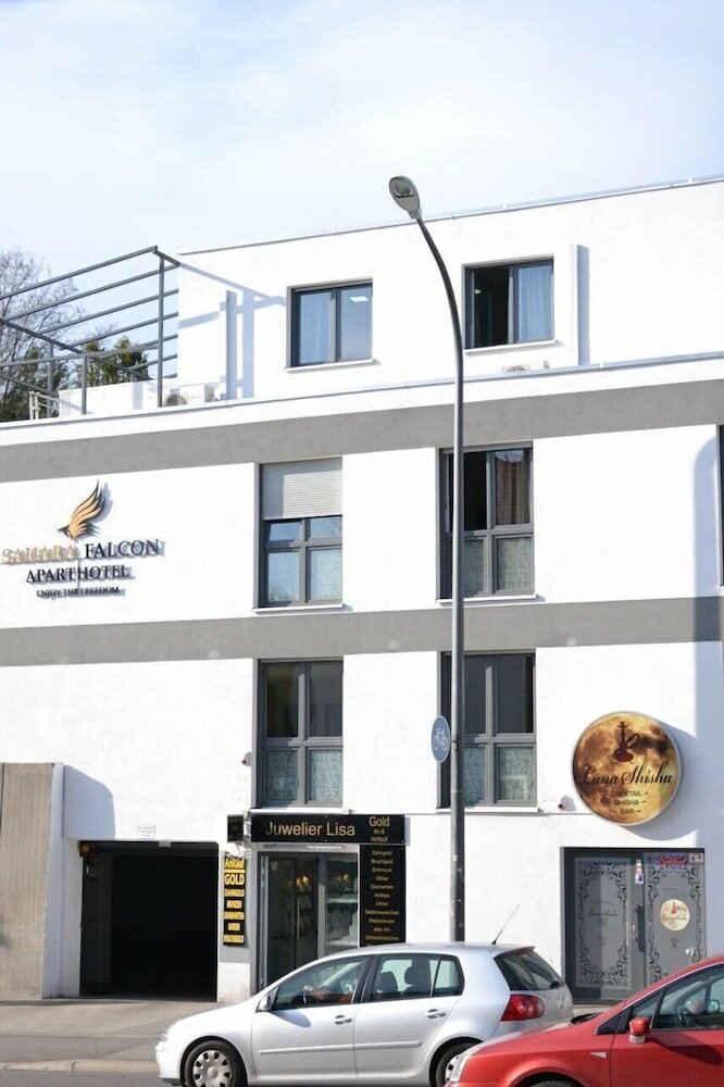 Фото Sahara Falcon