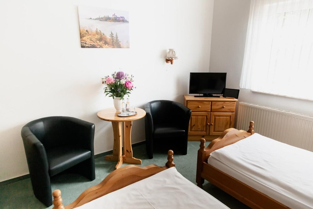 Фото Hotel Klostergarten