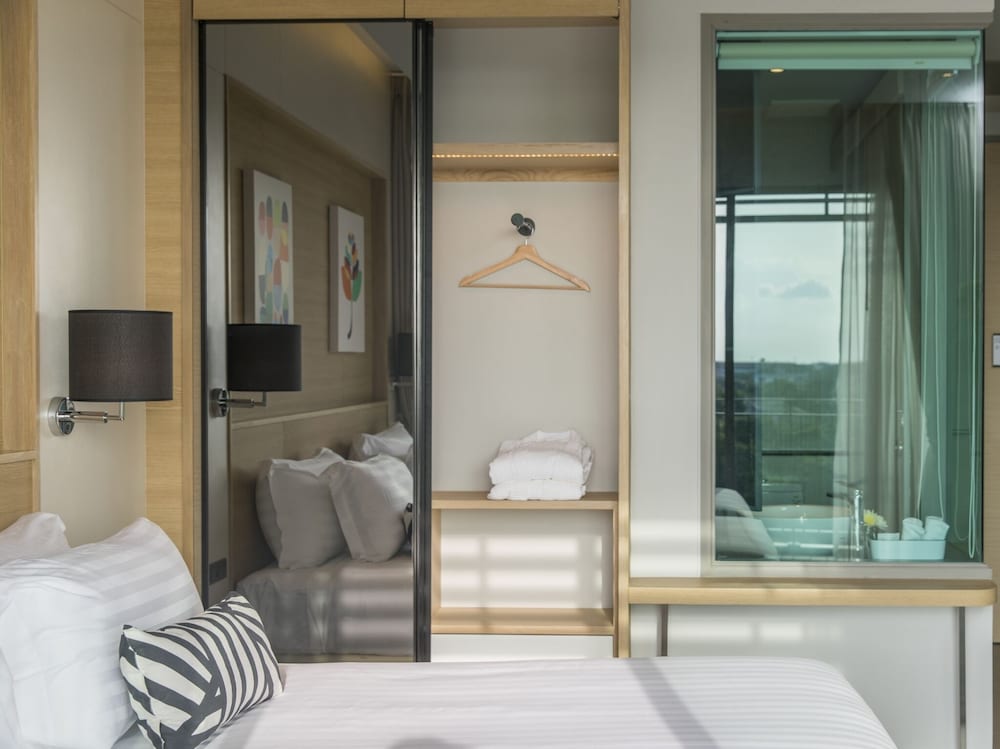 Фото Aisana Hotel Korat