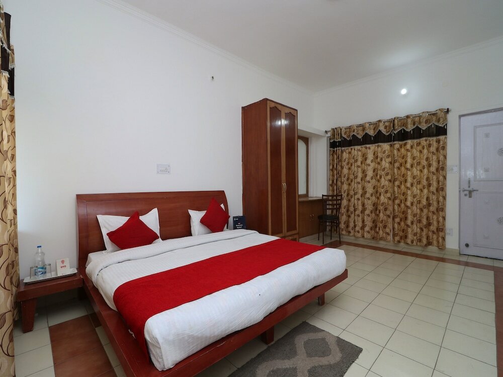 Фото Oyo 15022 Snow Point Inn