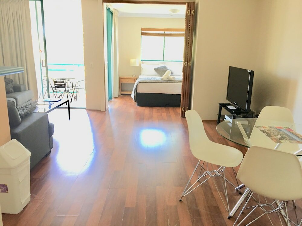 Фото Cha Private Apts Aruba Beach