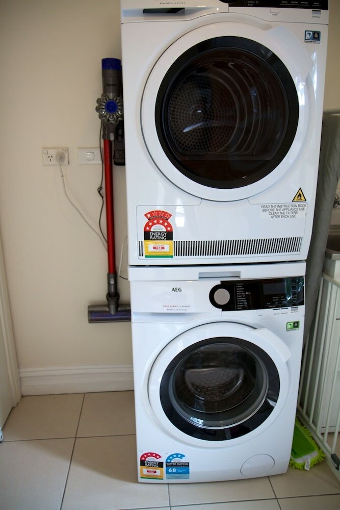 Фото Strahan House