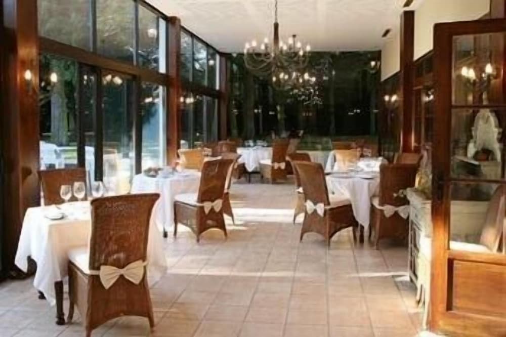 Фото Hostellerie Du Royal Lieu