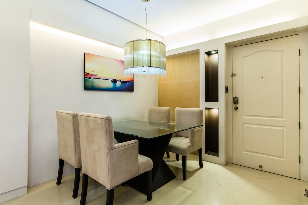 Фото Alcoves Greenbelt Park Place Makati