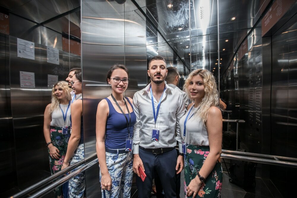 Фото Expressionz Suites by iHost Global