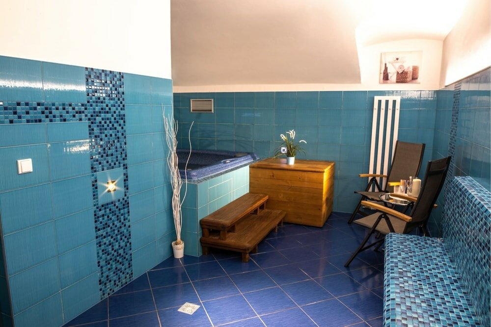 Фото Ea Embassy Prague Hotel