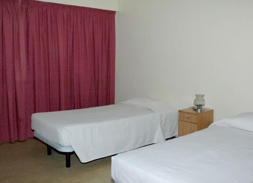 Фото Residencial Jardim da Amadora