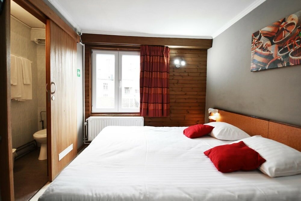 Фото Hôtel Le Relais