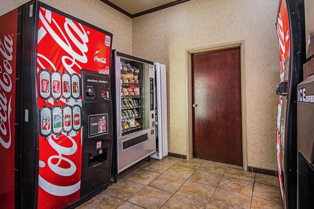 Фото SureStay Plus Hotel by Best Western San Antonio SeaWorld