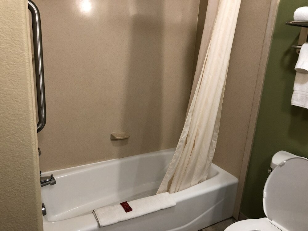 Фото SureStay Plus Hotel by Best Western San Antonio SeaWorld