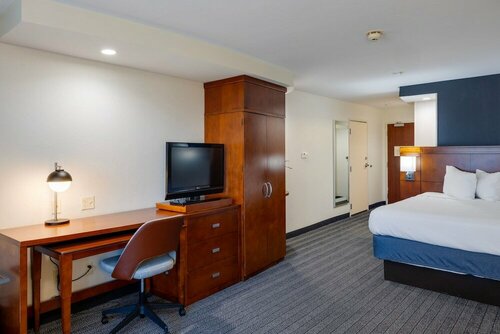 Гостиница Courtyard by Marriott Oklahoma City North/Quail Springs в Оклахома-Сити