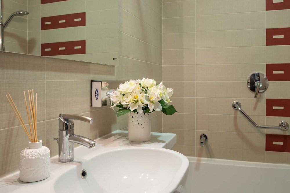 Фото Merulana Inn