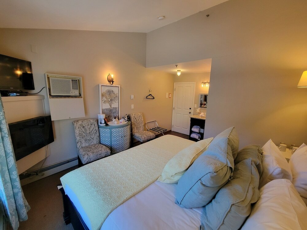 Фото The Georgetown Inn