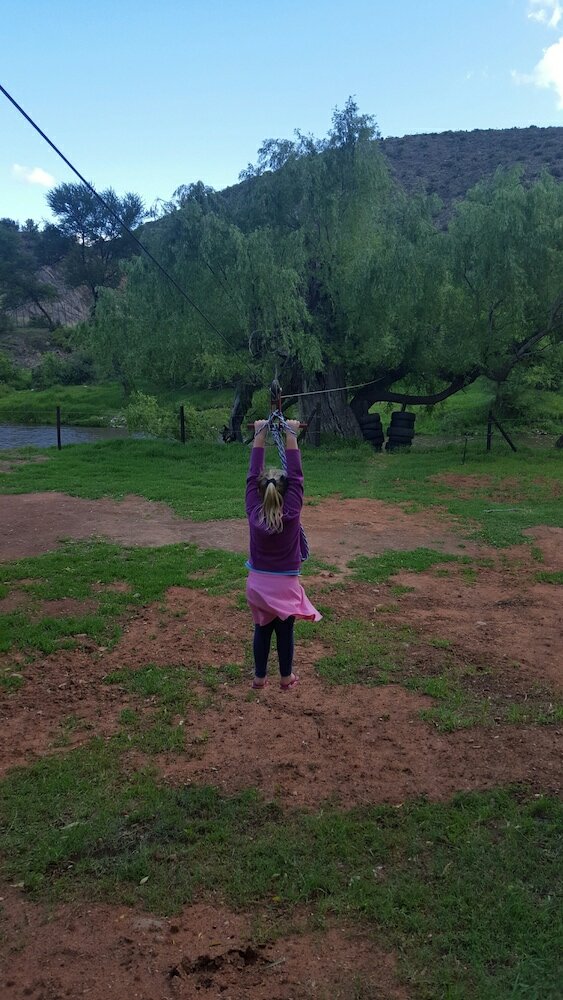 Фото Old Mill Lodge, Working Ostrich Farm & Restaurant, Oudtshoorn