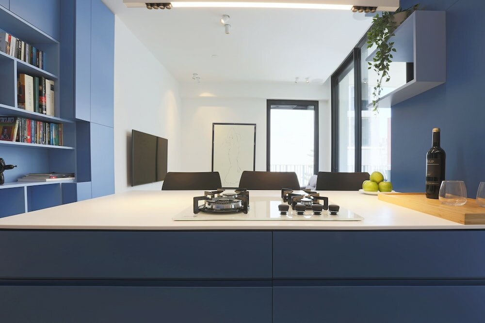 Фото AirTLV - Nes Tziona Luxury by The Sea