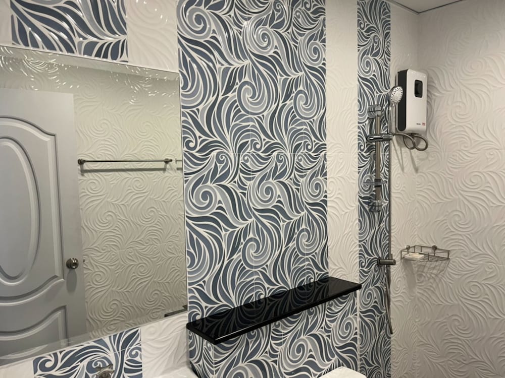 Фото Anwari Hotel