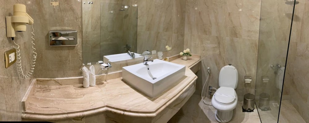 Фото Le Metropole Luxury Heritage Hotel Since 1902 by Paradise Inn Group