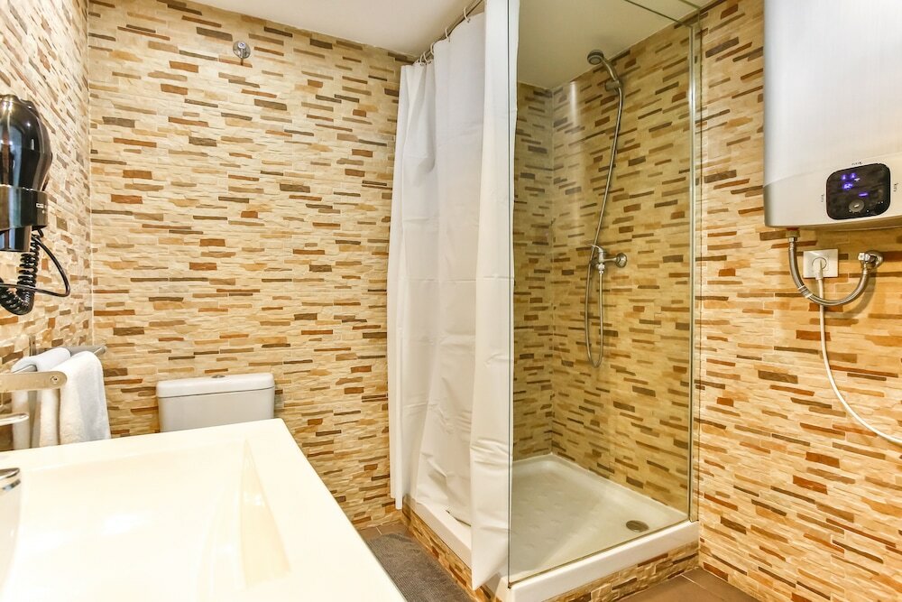 Фото Laramond Barcelona Rooms
