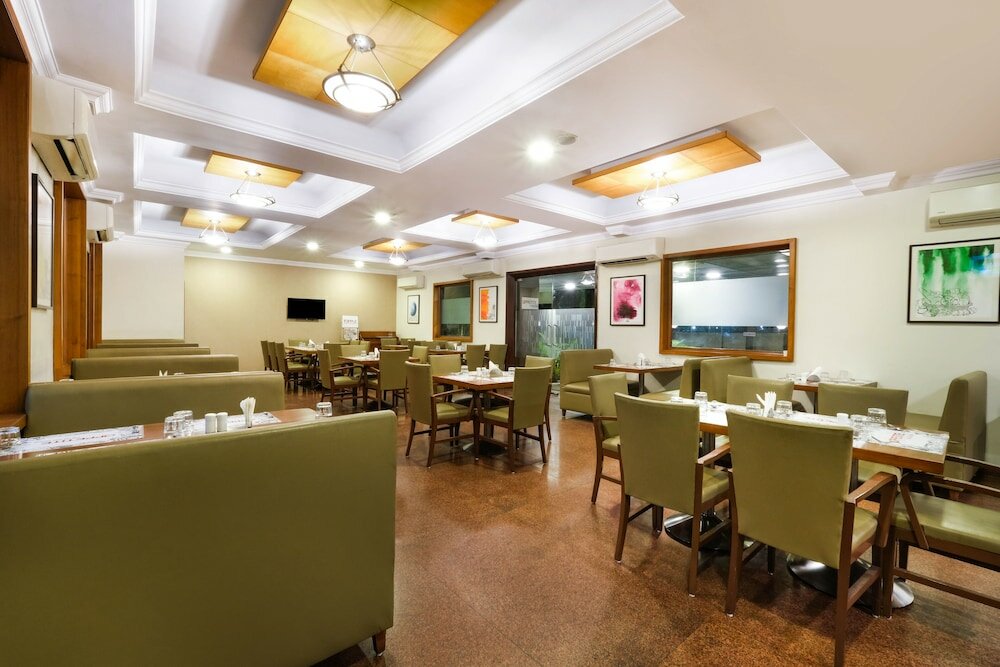 Фото 7 Apple Hotel Pimpri Pune