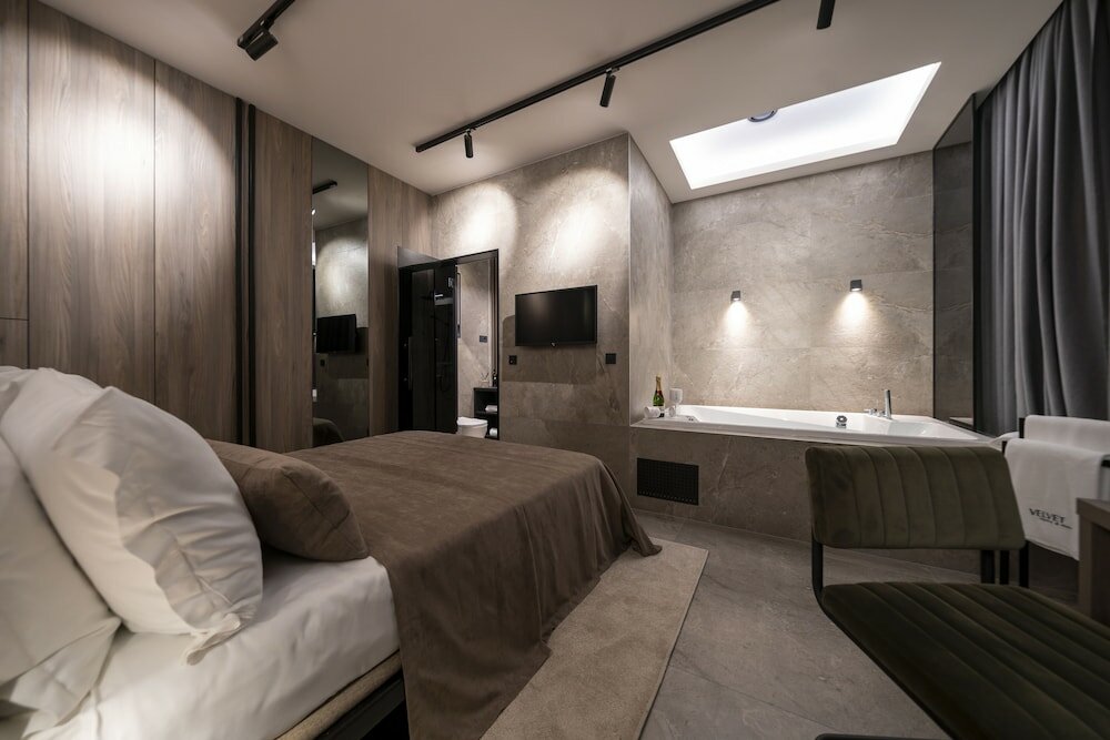 Фото Velvet rooms & more