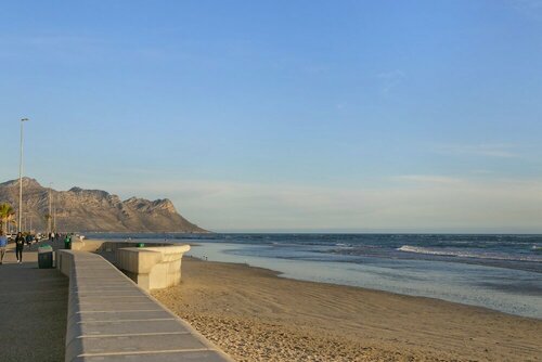 Гостиница Beachfront Breeze в Кейптауне