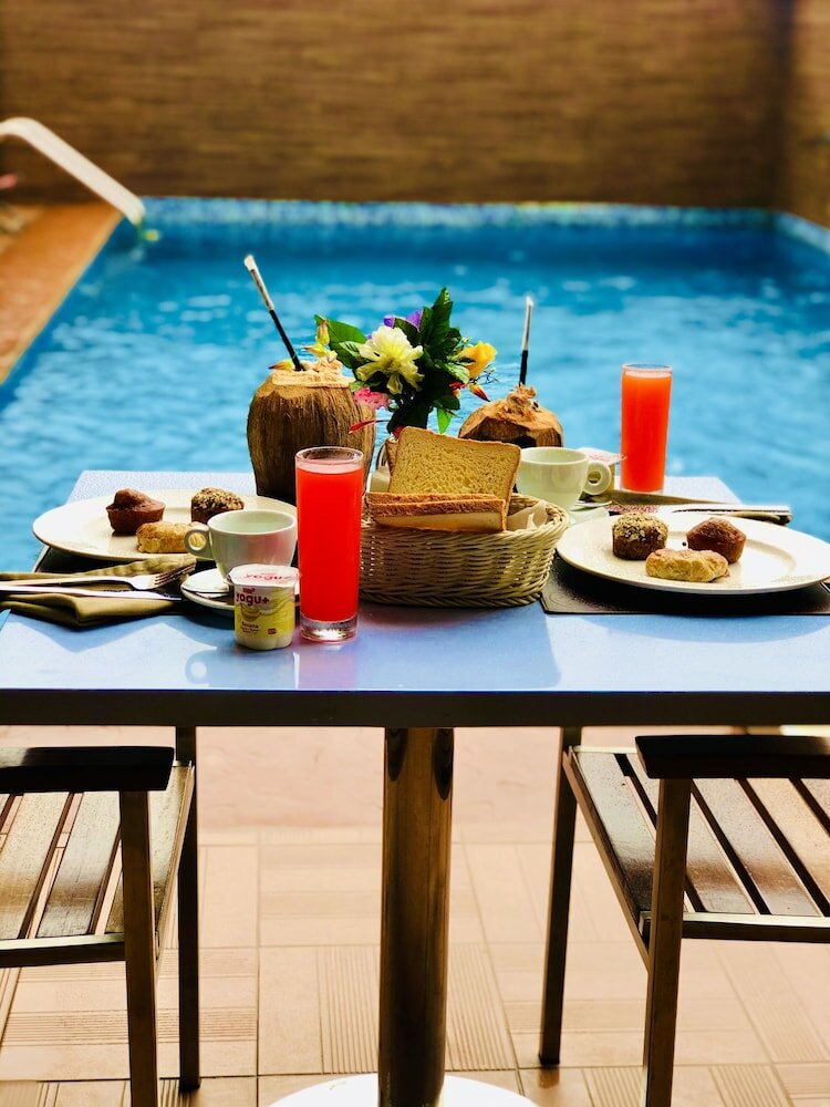 Фото Home Suites Boutique Hotel