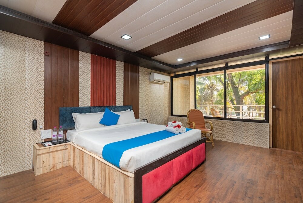 Фото Amadi Beach Front Resort