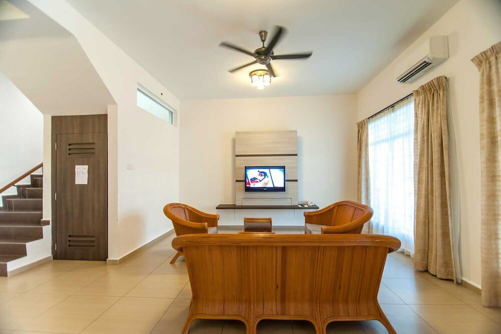 Фото Sunflower House