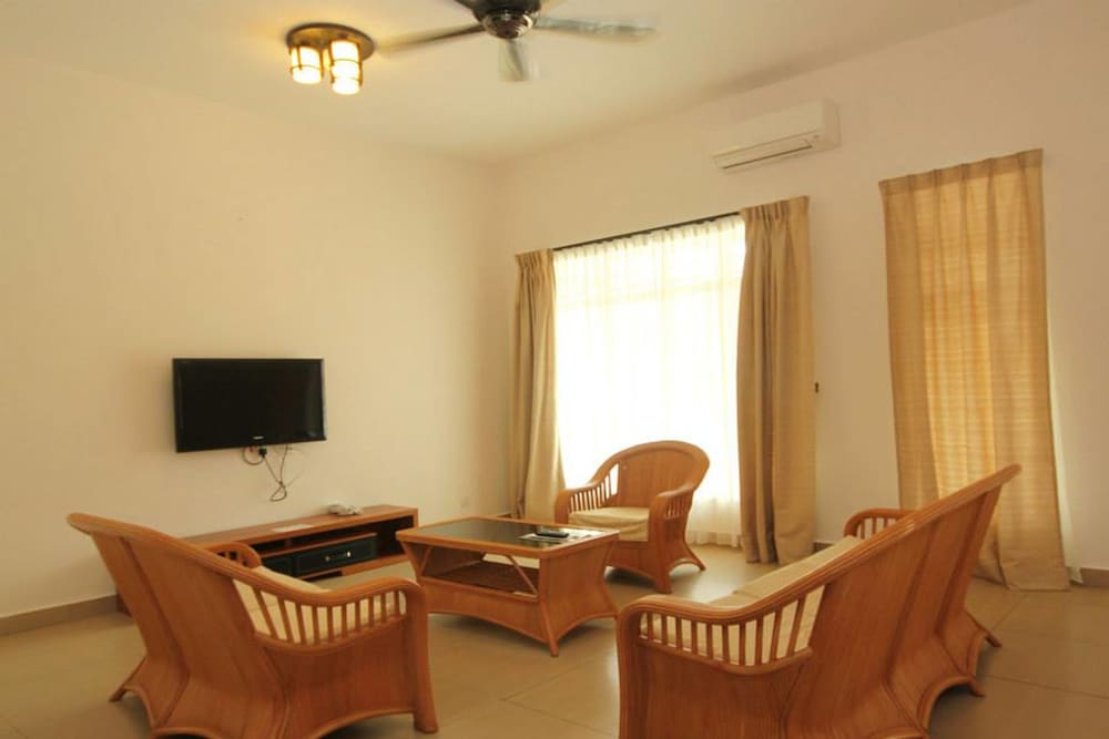 Фото Sunflower House