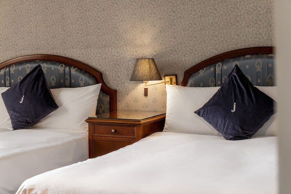 Фото Hotel j Metropolis