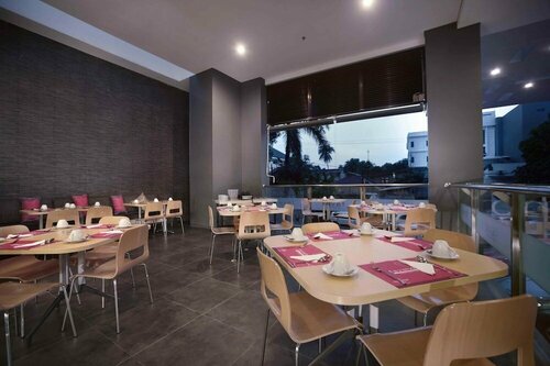 Гостиница Favehotel - Pantai Losari Makassar в Макасаре