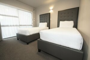 Гостиница Middlemore Motel