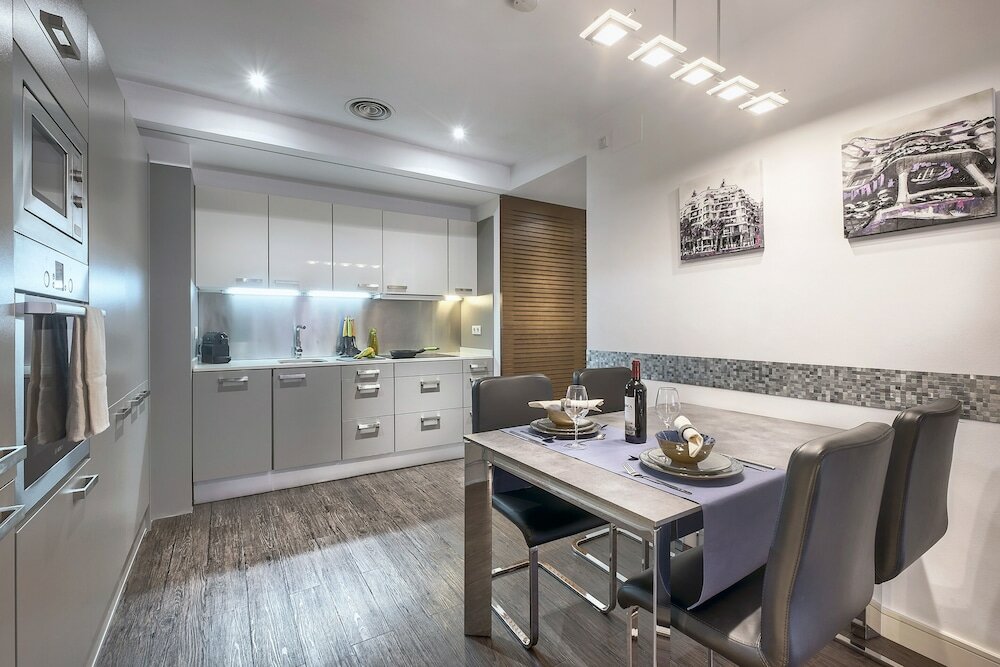 Фото Catedral Bas Apartments