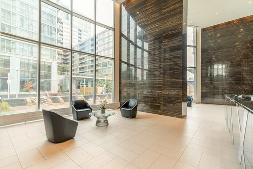 Гостиница Marvelous Elegant Downtown Apartments в Торонто