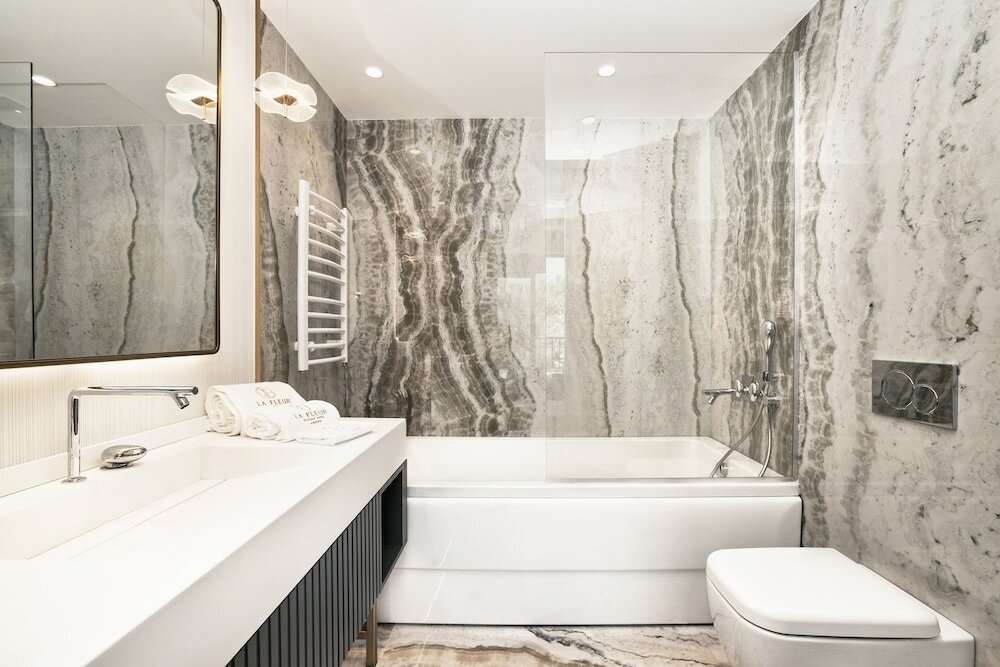 Фото La Fleur Boutique Hotel