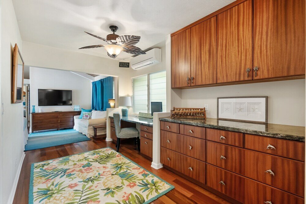 Фото Palione Papalani by Avantstay Steps From Kailua Beach w Private Pool & Hot Tub