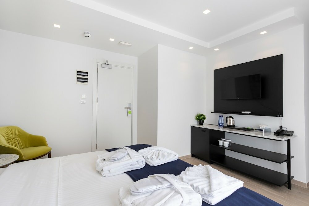 Фото G Hotel by Jl