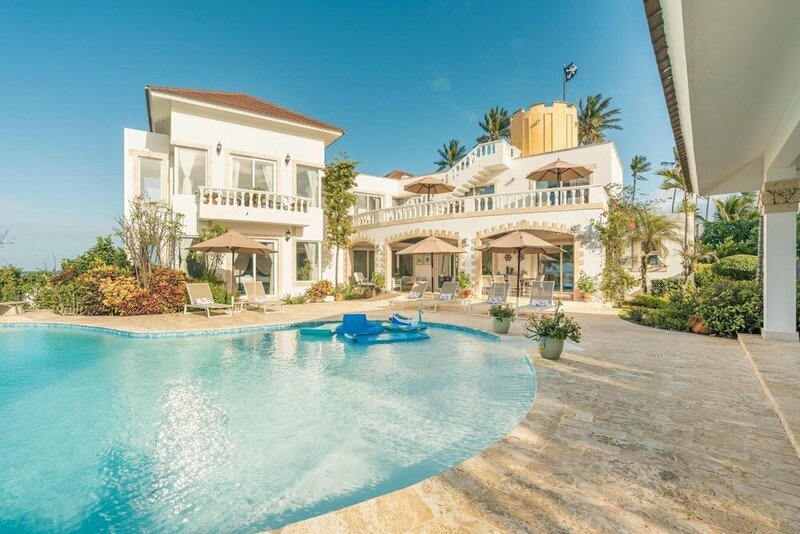 Гостиница Just Amazing Costa Esmeralda 6br Villa