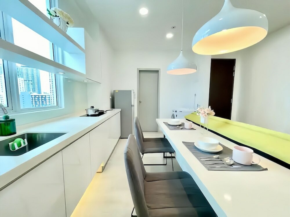 Фото Straits Garden Suites Georgetown