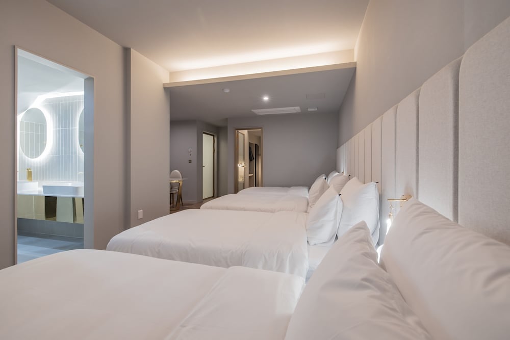 Фото Denbasta Hotel Heritage