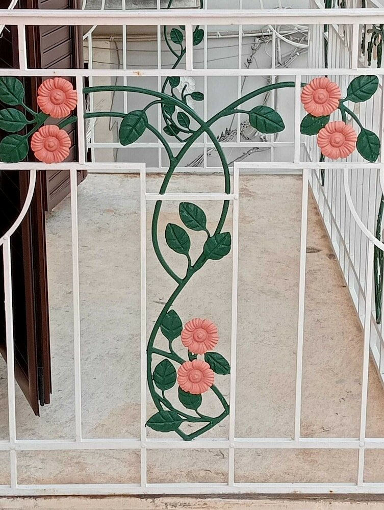 Фото Mami Guest House