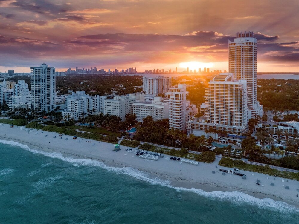 Фото Radisson Resort Miami Beach