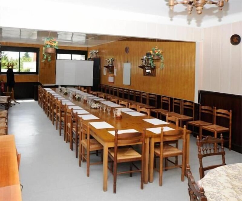 Гостиница Hotel Restaurant Chez Maurices в Шатору