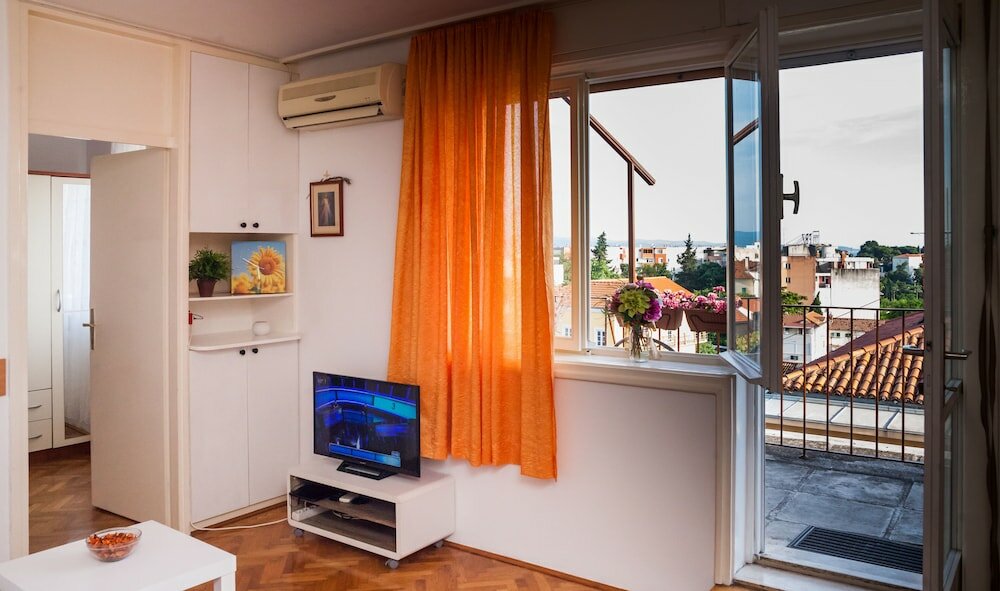 Фото Royal View Apartment