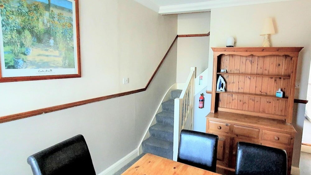 Фото 3-bed House With Superfast Wi-fi, Dw Lettings 15vr