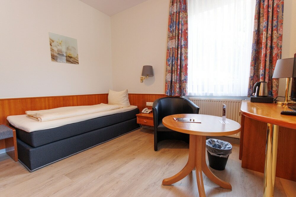 Фото Hotel-Restaurant Ketterer am Kurgarten